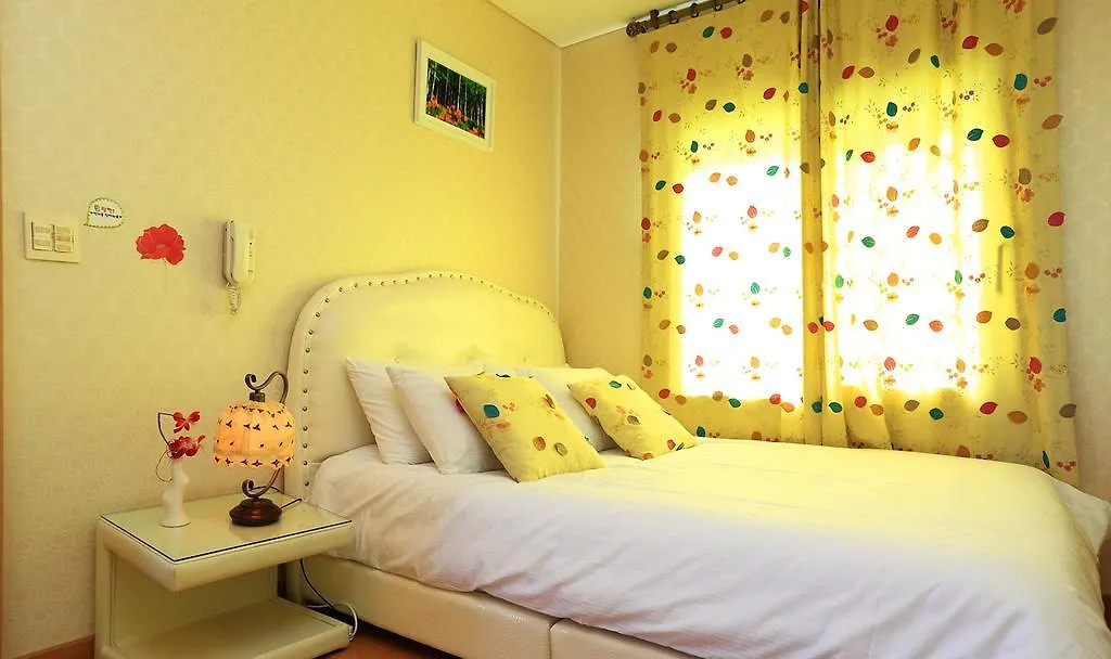Olympic Pension 济州市 0*,  韩国